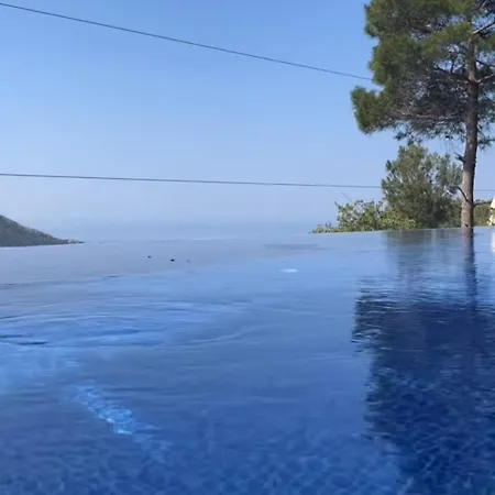 Huzurlu Villa *